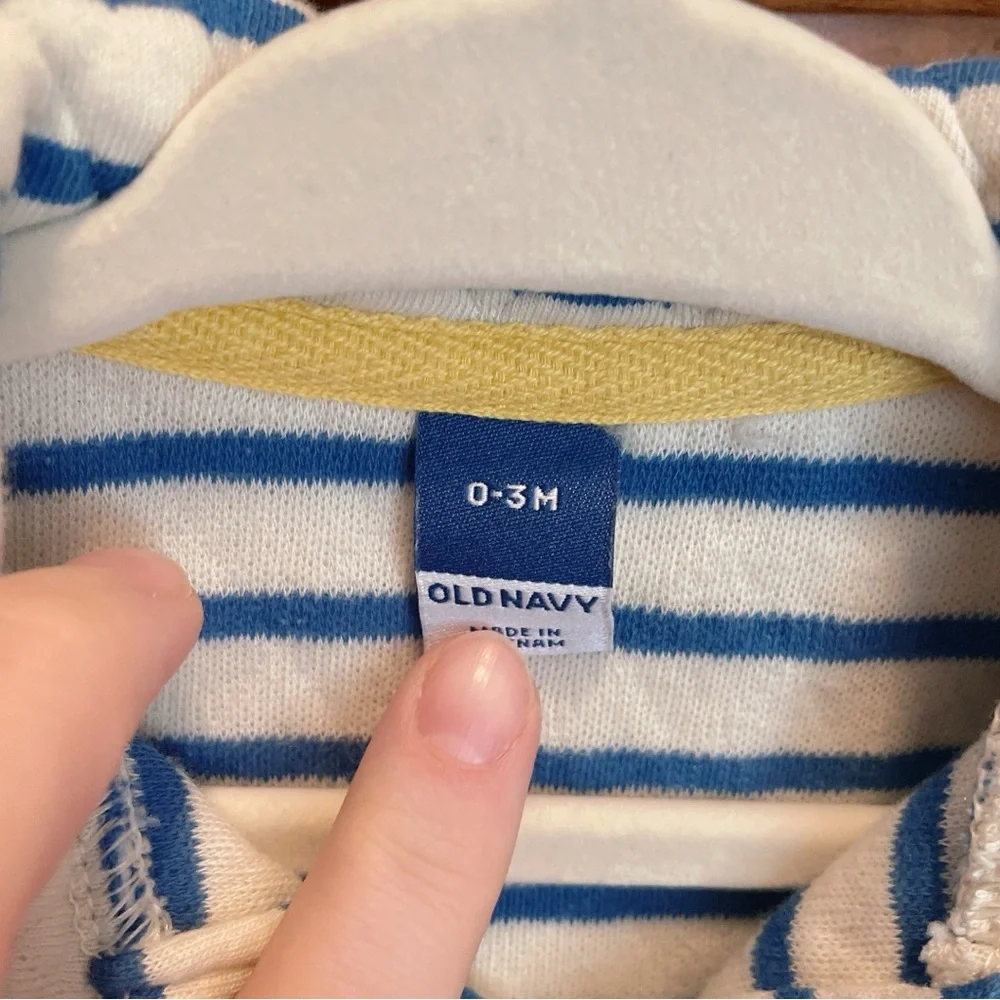 Old Navy Cream & Blue Striped Button Baby Quilted Romper Size 3-6 months